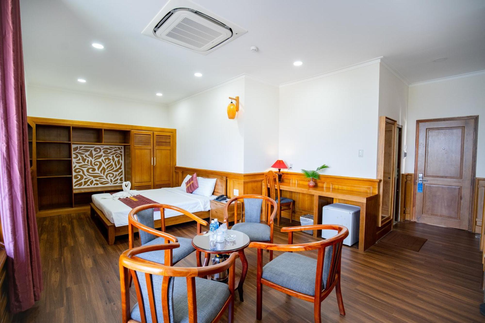 Khach San Binh Minh Hotel Phan Thiết Buitenkant foto