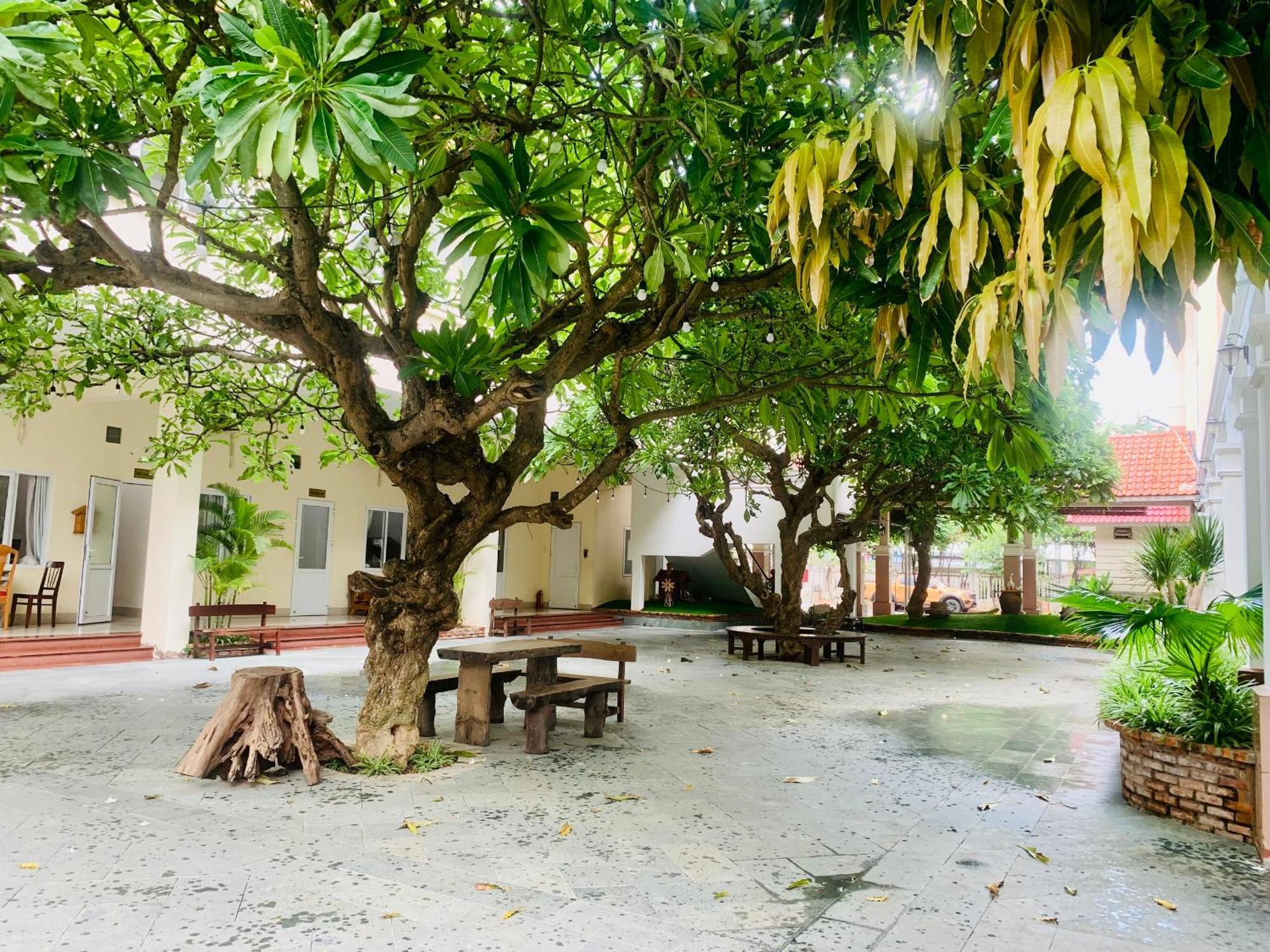 Khach San Binh Minh Hotel Phan Thiết Buitenkant foto