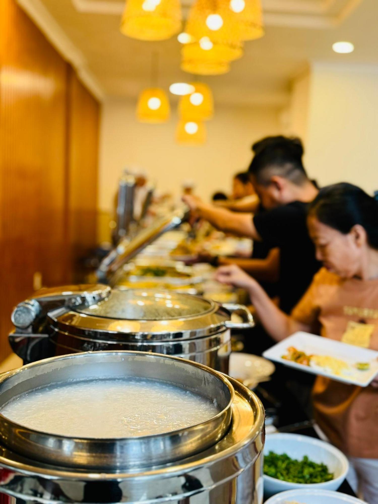 Khach San Binh Minh Hotel Phan Thiết Buitenkant foto